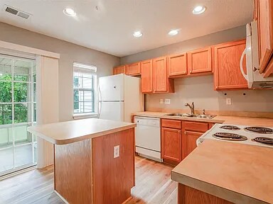 Foto del edificio - 962 Palisade Cir