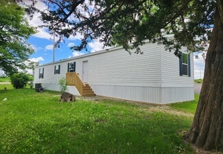 Building Photo - 5900 Osage Rd