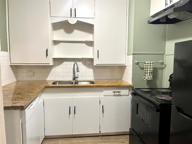 Building Photo - 946 Milam St