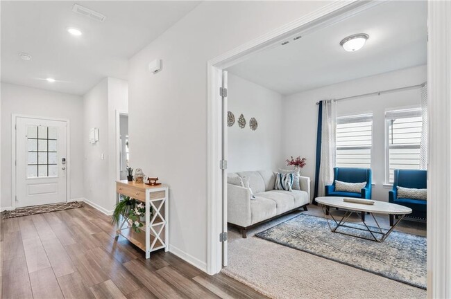 Building Photo - 368 Murray Way