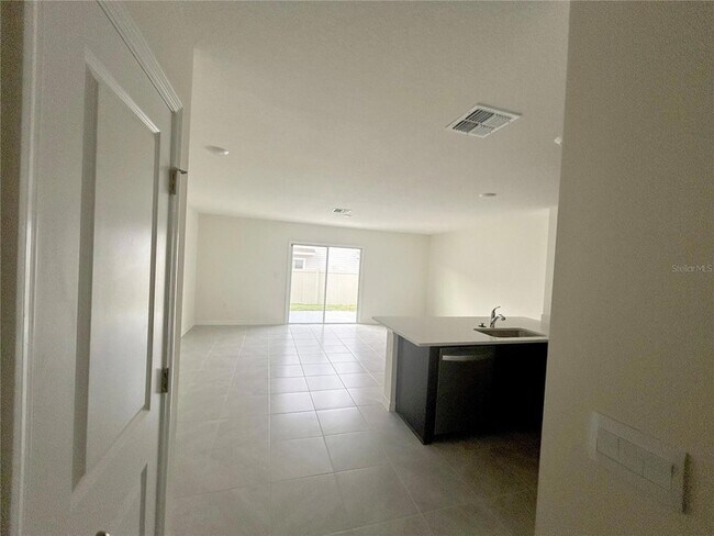 Foto del edificio - 6582 SW 81st Lp