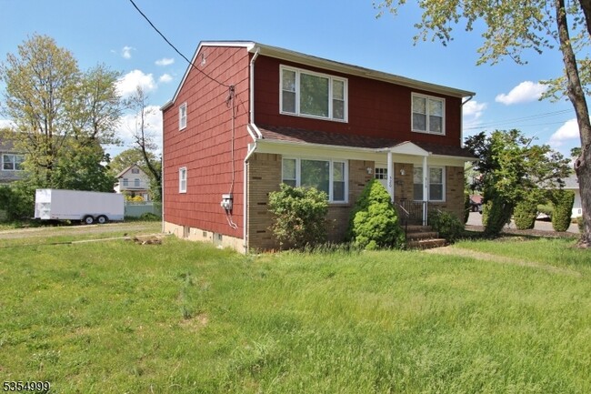Building Photo - 516 Hamilton Blvd