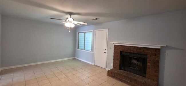 Building Photo - 1104 Booth Ct SW