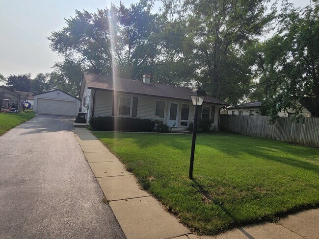 Building Photo - 3 McCabe Dr