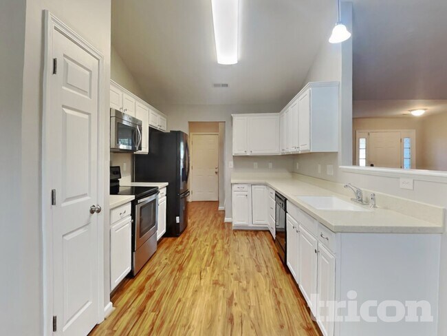 Foto del edificio - 285 Stone Meadow Ct