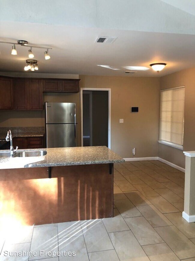 Foto del edificio - 4 br, 2 bath House - 345 Amber Ave