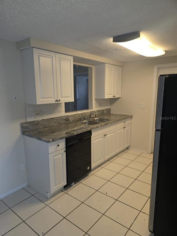 Foto del edificio - 11835 Meadow Dr