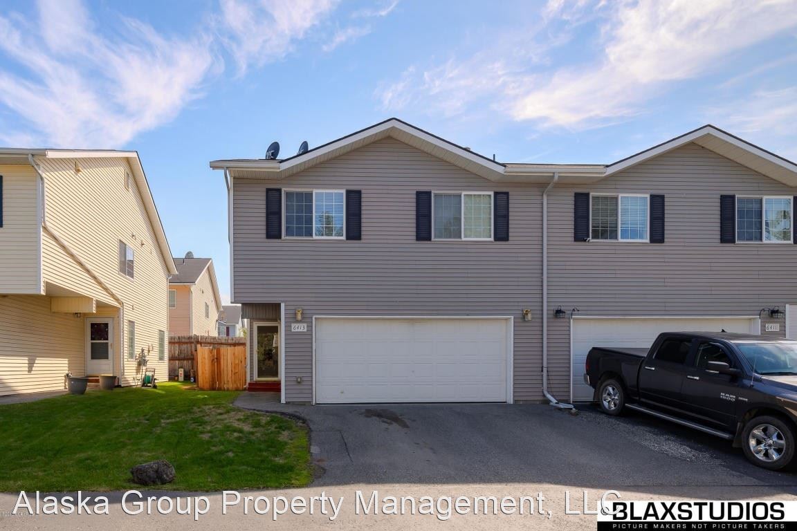 Primary Photo - 3 br, 2.5 bath House - 6413 E. 10th Ave. #30