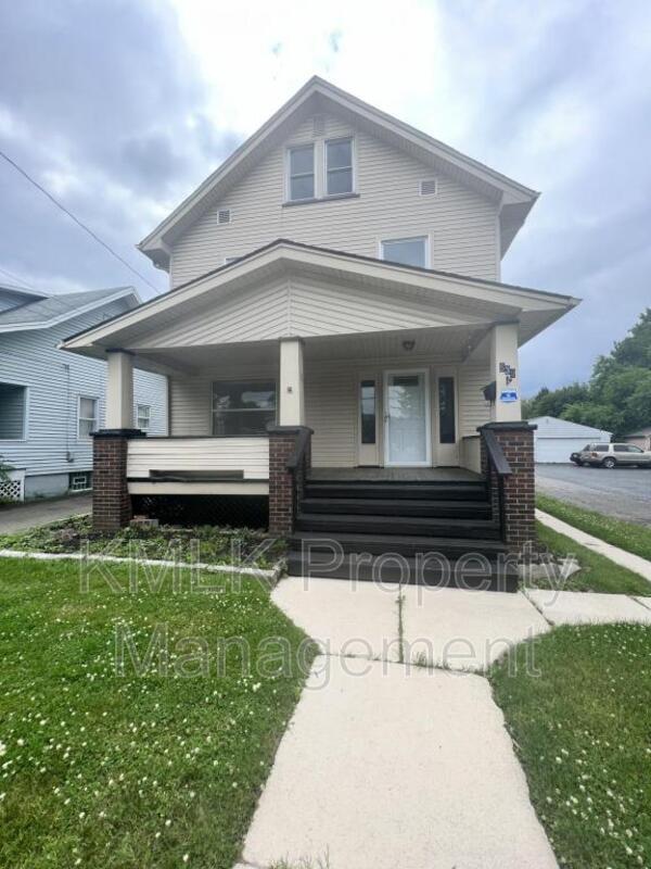Primary Photo - 539 5th St