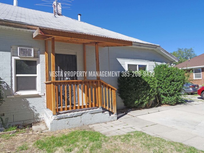 Building Photo - 538 30th St