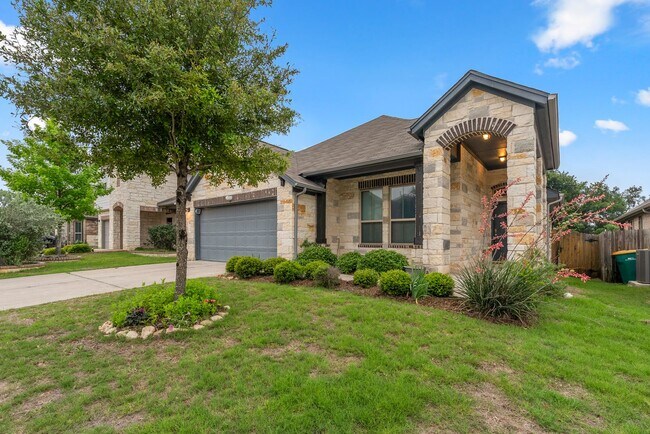 Foto del edificio - Beautiful 3 bedroom, 2 bathroom home in Hills of Bear Creek!!!