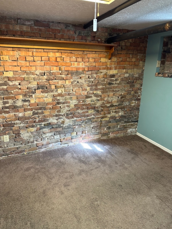 Building Photo - 32 S 1300 E
