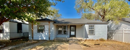 Building Photo - 3220 1st Pl
