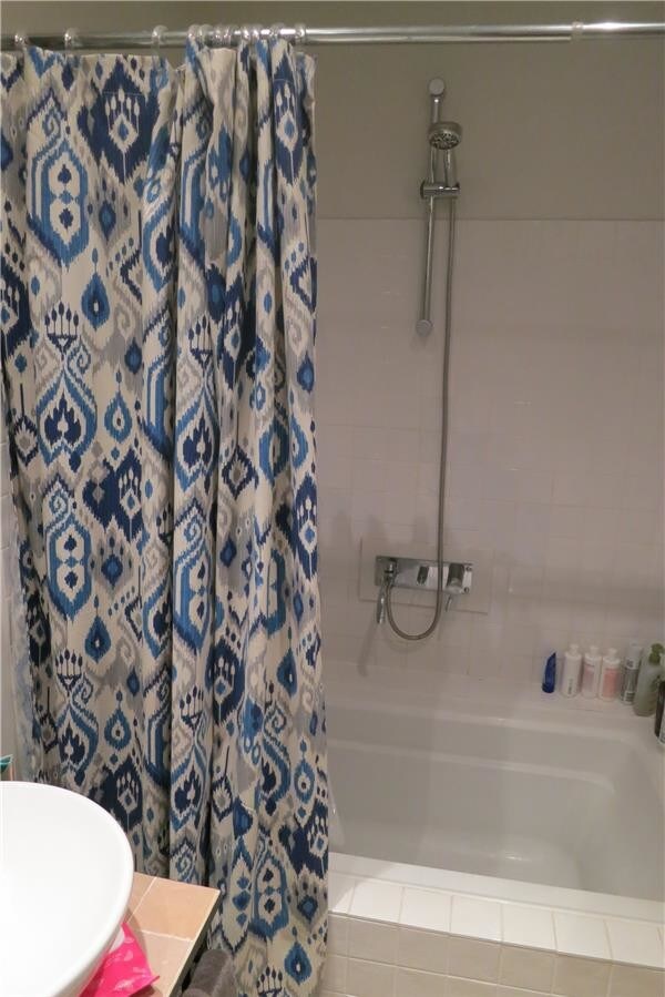 Building Photo - 688 Sackett St