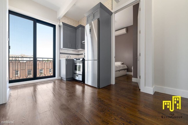 Foto del edificio - 2 br, 1 bath Apartment - 2918 Farragut Rd