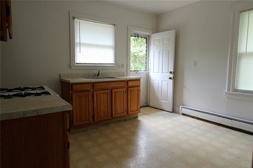 Foto del edificio - 744 Clinton Ave