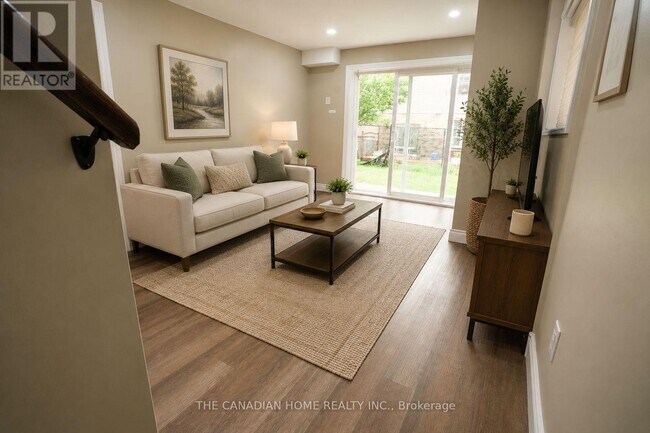 Building Photo - 23 Saddlebrook Ct