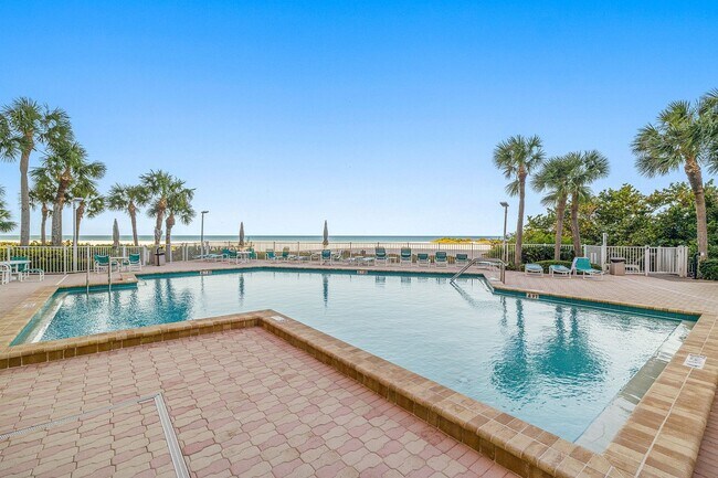 Building Photo - Beachfront Clearwater Condo Spectacular Wa...