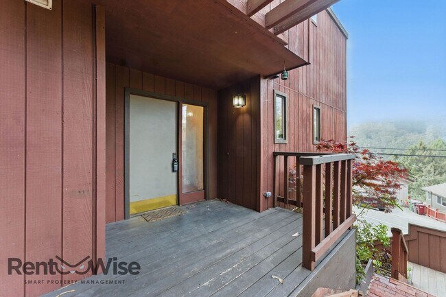 Foto del edificio - 6845 Thornhill Dr
