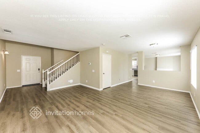 Building Photo - 27555 Sierra Madre Dr