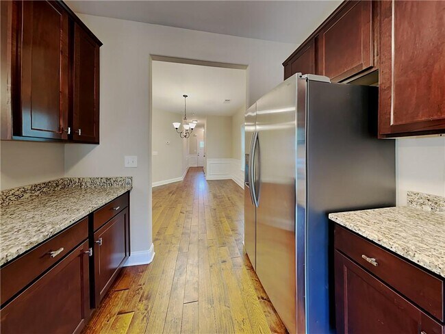 Foto del edificio - 513 Kirkland Dr