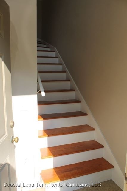 Building Photo - 3 br, 3 bath House - 67 Summerfield Ct. #621