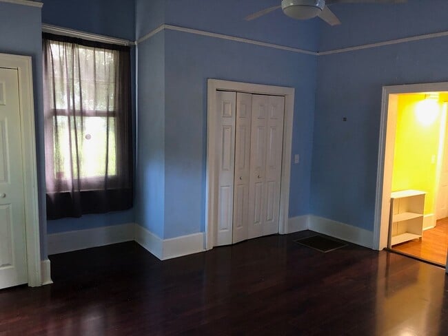 Master bedroom - 2226 Senate St