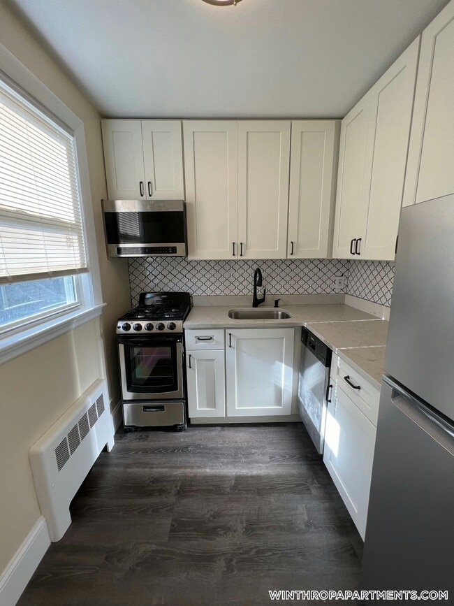 Building Photo - 90 Winthrop Shore Dr