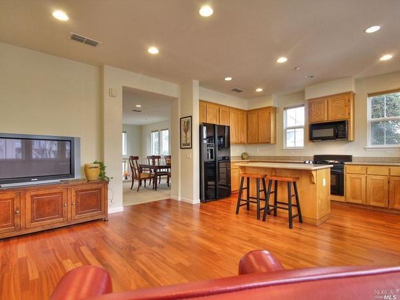 Hardwood Floors in Living Areas - 220 Wood Street, #601
