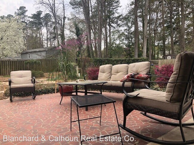 Foto del edificio - 4 br, 3 bath House - 2704 Bolling Rd