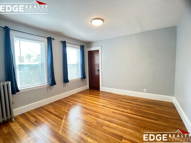 Building Photo - 17 Laurel St