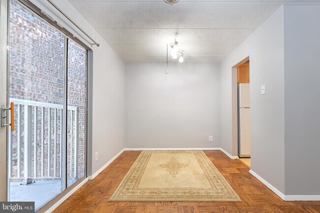 Building Photo - 5703 Indian Ct