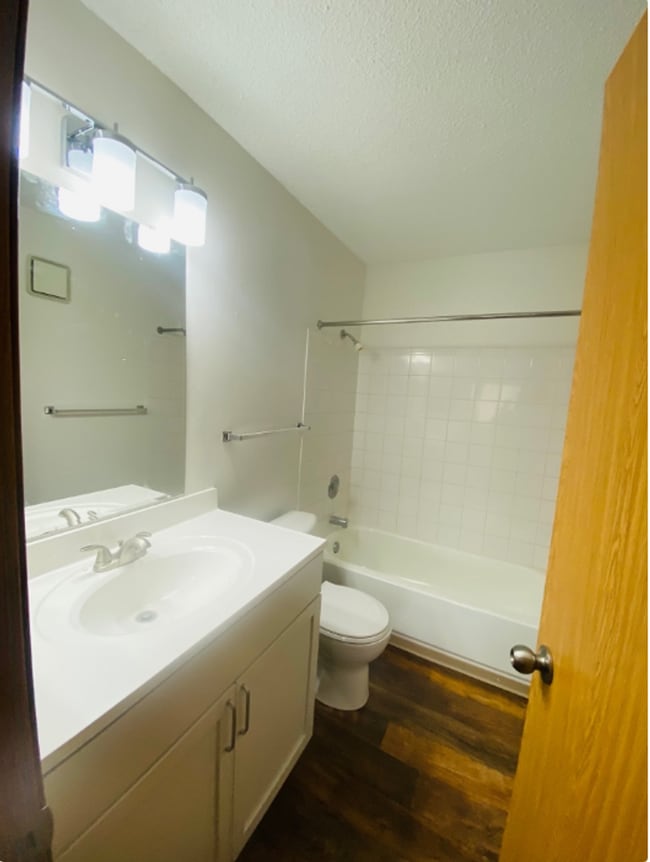 Interior Photo - The Grove of White Bear Lake