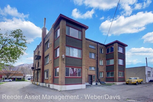 Building Photo - 2675 Grant Ave