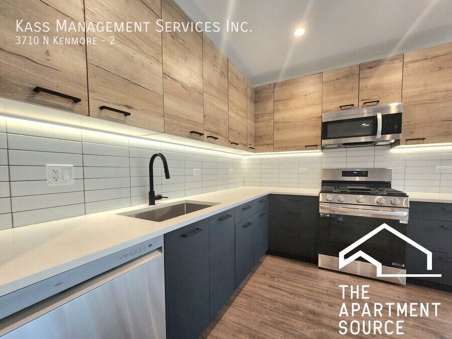 Foto principal - 3710 N Kenmore Ave