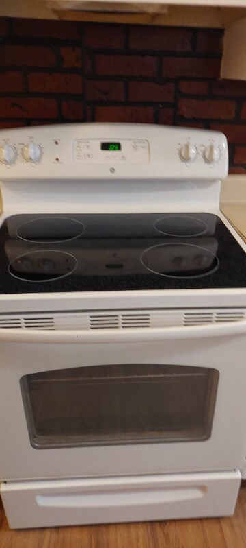 Building Photo - 3142 N Gale St