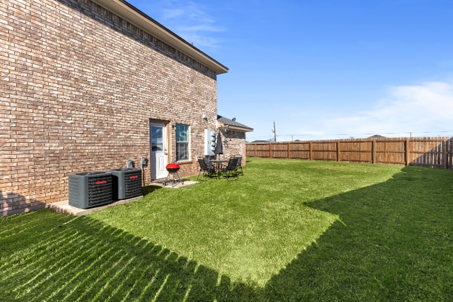 Foto del edificio - 2803 Vernice Loop