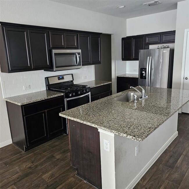 Building Photo - 14010 Macquarie Dr