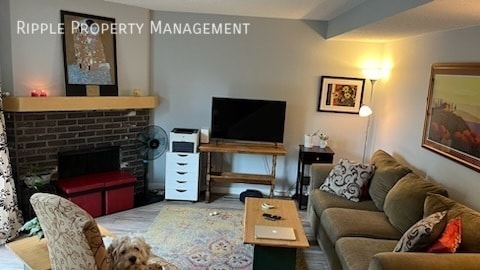 Building Photo - Modern 3 Beds, 1.5 Baths | Available 08/01...