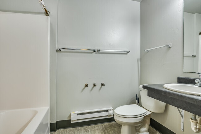 4BR, 2BA - 1,000SF - Bathroom - Fox Village Apartments