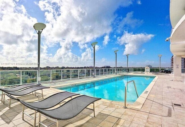Foto del edificio - 2525 SW 3rd
