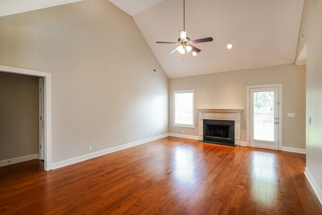 Building Photo - 1744 Potters Ct