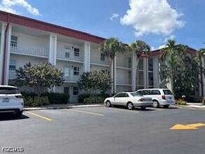 Building Photo - 1700 Pine Valley Dr