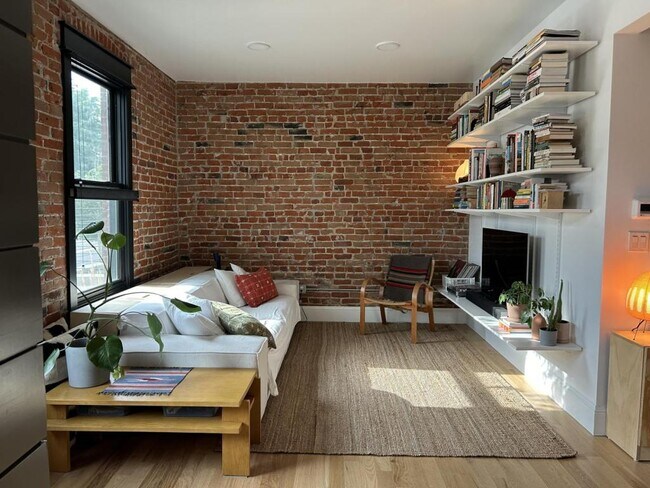 Foto del edificio - 2802 York St