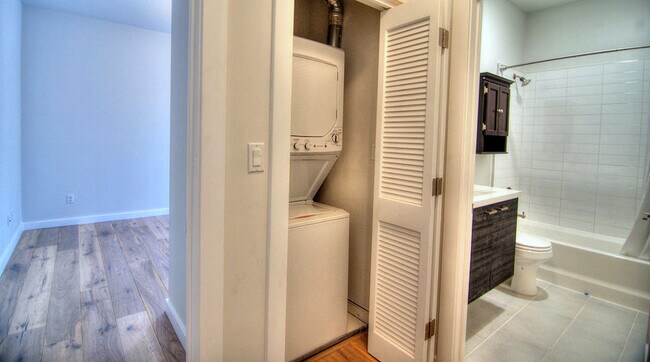 Foto del edificio - 1375 Minna St