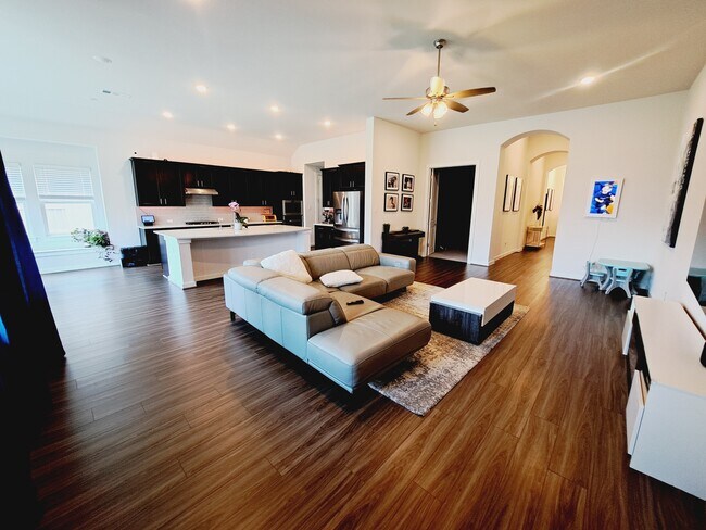 Foto del edificio - 4315 Hood Park Dr