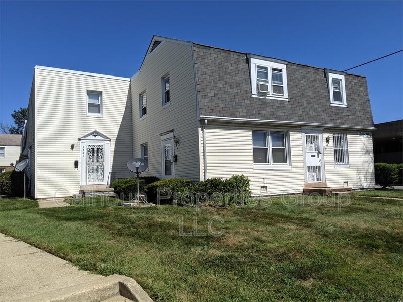 Primary Photo - 2850 Iverson St