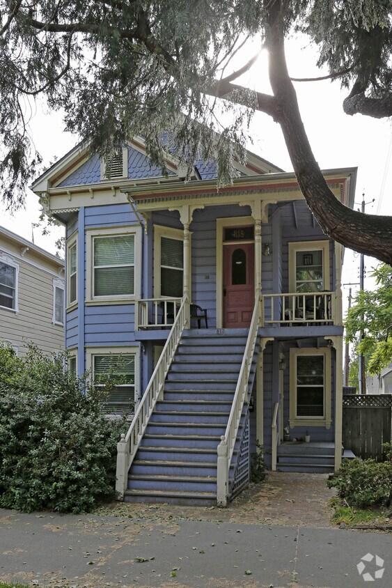 Primary Photo - 815 21st St