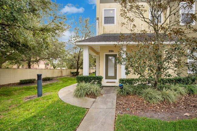 Photo - 28 W Esther St House