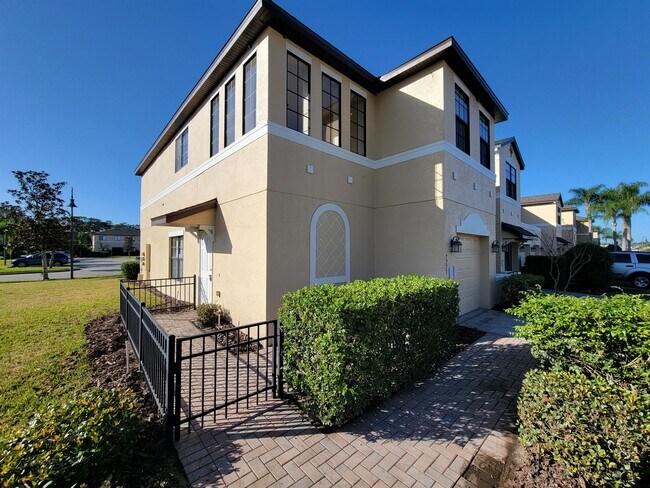 Foto del edificio - 2223 Seven Oaks Dr